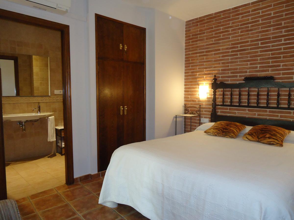 Hostal Casa Laure Y Mª Jose Arens de Lledo Exterior photo